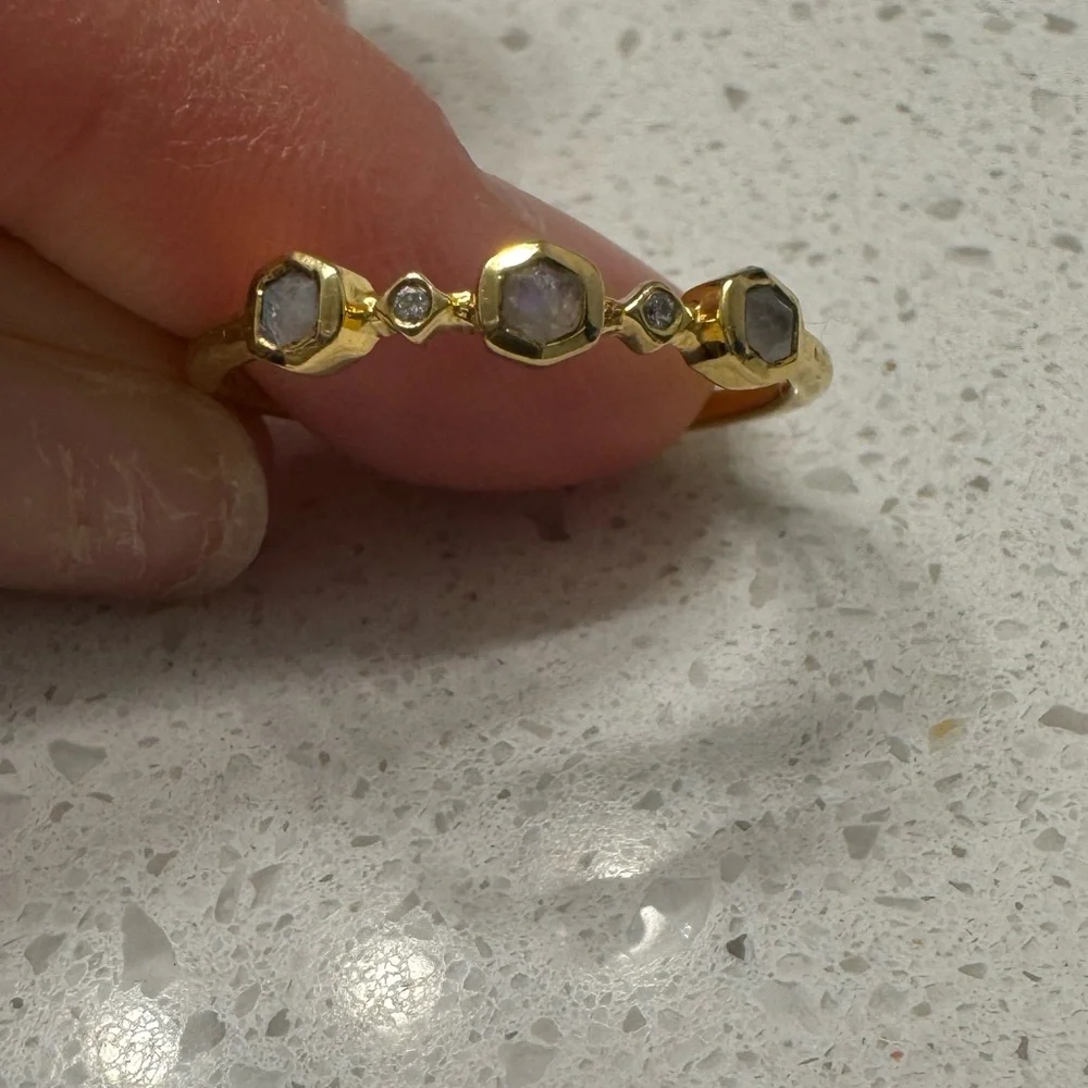 Kendra Scott Davie 18k Gold Trio Band Ring in Rainbow Moonstone Size 9 - Picture 5 of 6
